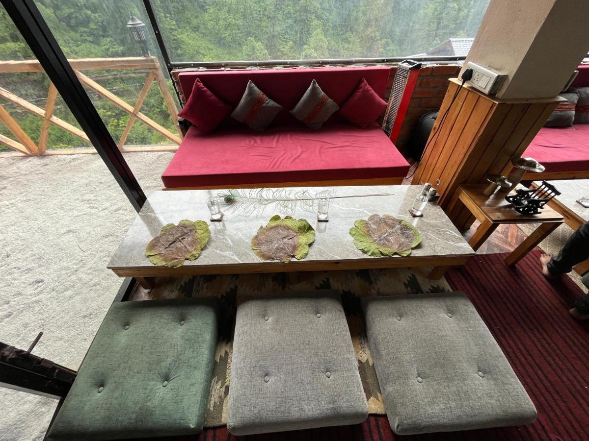 Thepahadians Food & Stay Jibhi Buitenkant foto